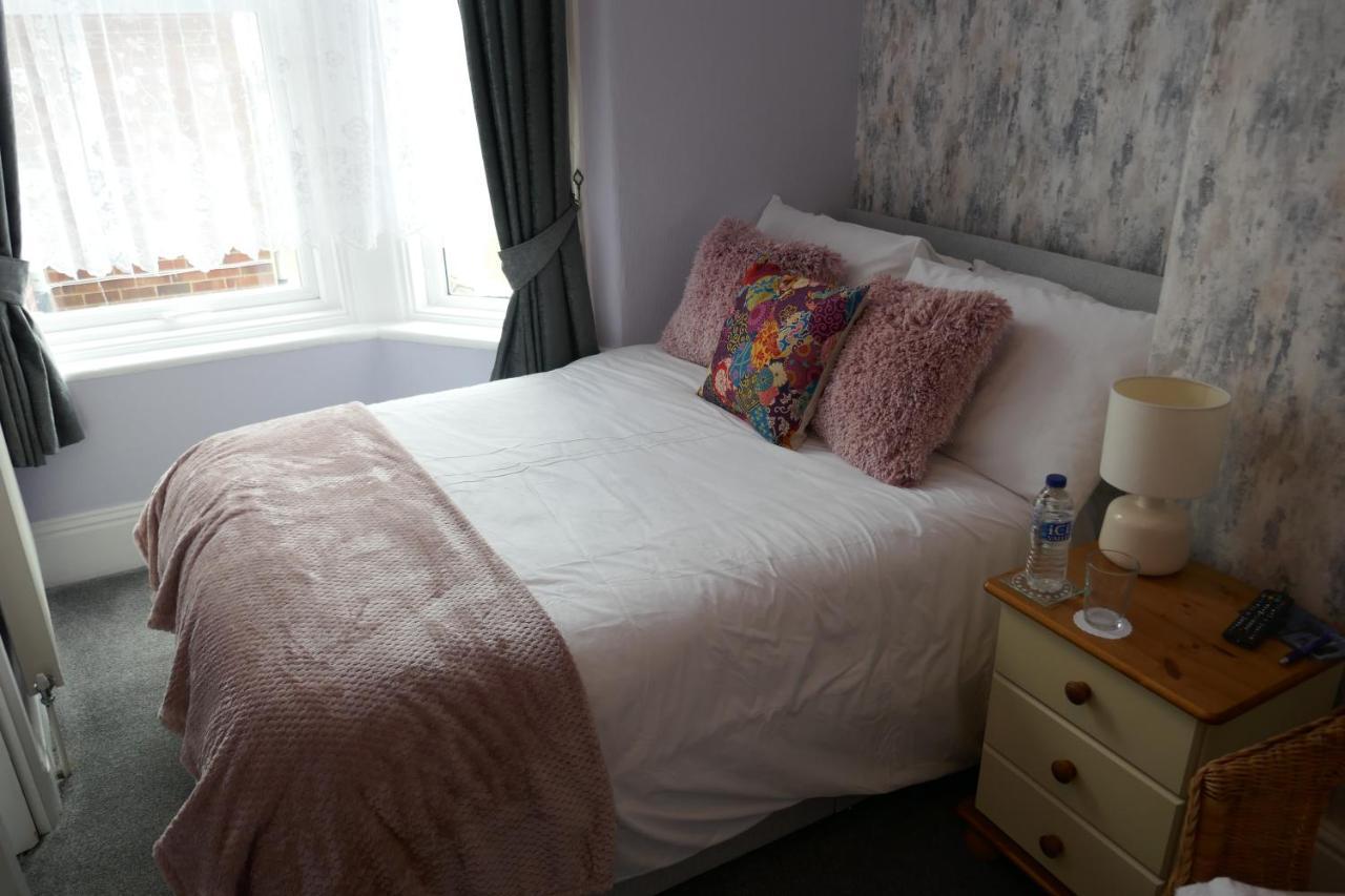 Large Single Room. First Floor.